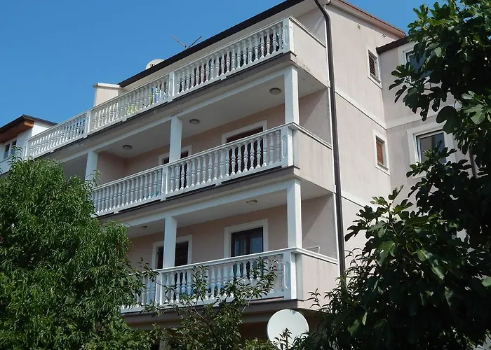 Apartments Vilanija