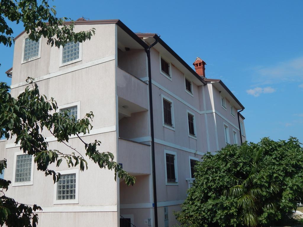 Apartment Apartments Vilanija