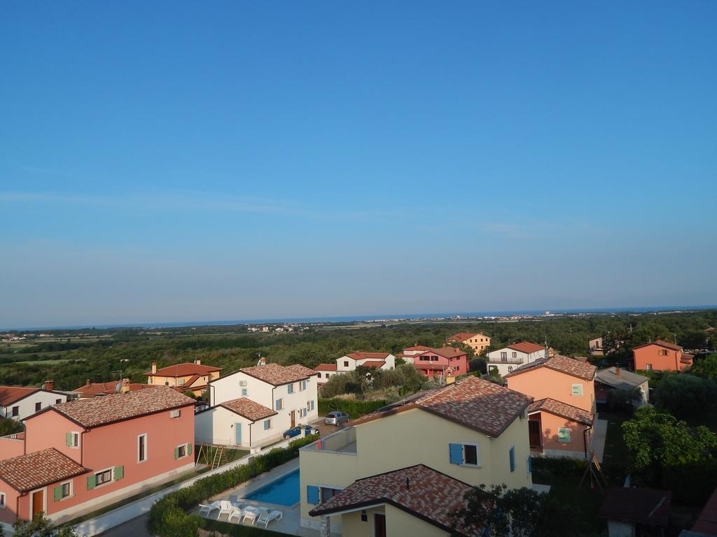 Apartments Vilanija *